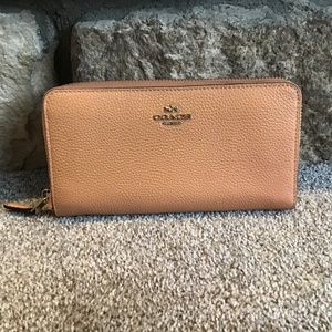 Coach wallet NWT